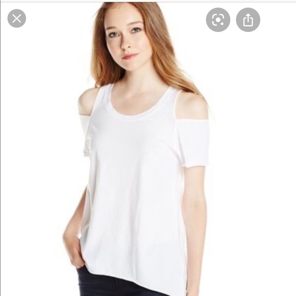 SPLENDID OPEN SHOULDER TOP
